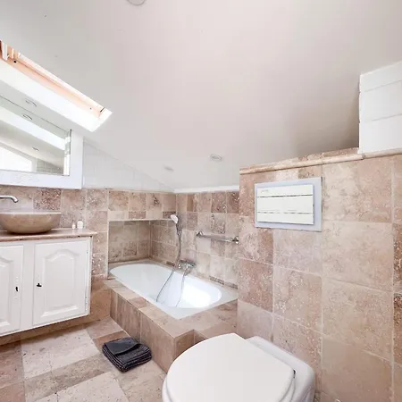 Atypical With 3 Bedrooms Terrace And Sea View Appartement Cannes