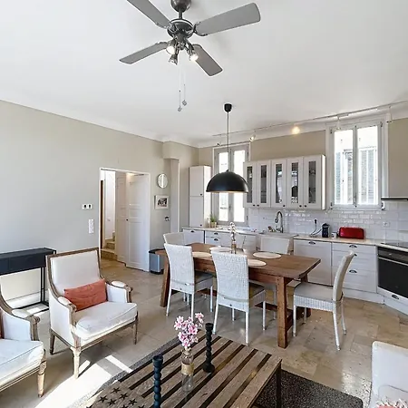 Appartement Atypical With 3 Bedrooms Terrace And Sea View